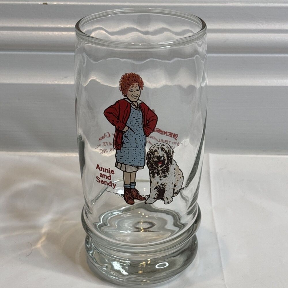 Vintage Little Orphan Annie and Dog Sandy 1982 Swensons Collector Glass Get Cond